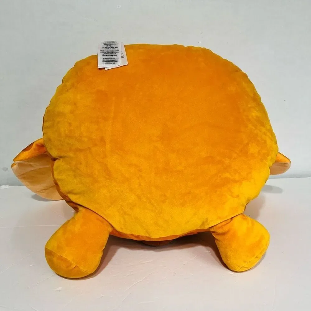 Disney Munchlings   Stitch Pineapple Upside Down Cake  18”